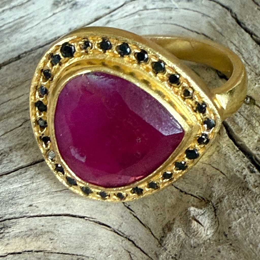Sundance Pink Sapphire Black Diamond Ring New With Tags 695$